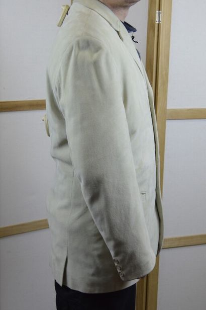 VERSACE CLASSIC V2

Veste d'homme en peau...