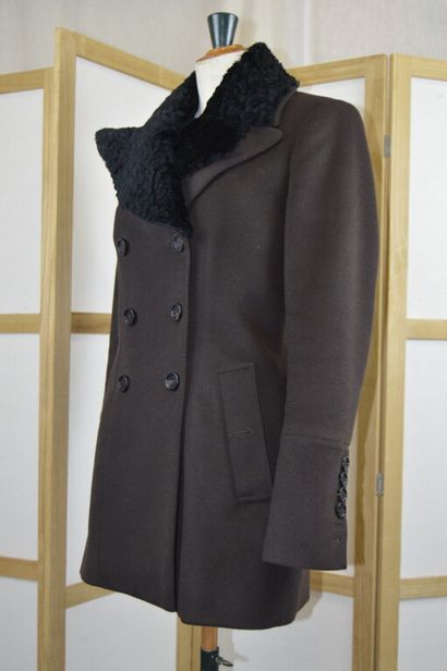 BURBERRY

Manteau ¾ en lainage marron, le...