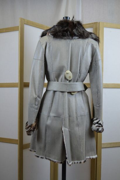 THES & THES, Italie

Manteau cintré ¾ en...