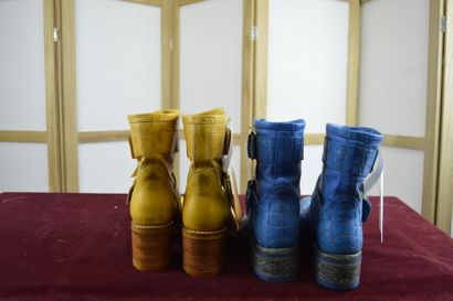 FREE LANCE

Lot de deux paires de bottines...