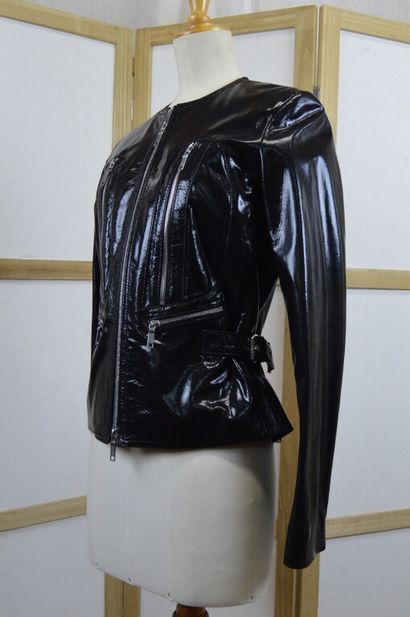 CELINE

Veste en cuir de veau vernis noir...