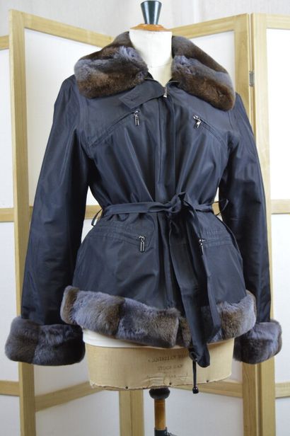 SPRUNG FRERES

Veste pelisse en nylon noire...