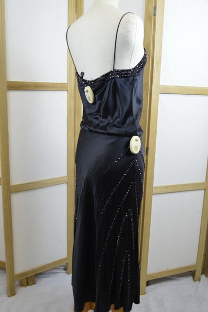 MARC JACOBS

Robe du soir à fines bretelles...
