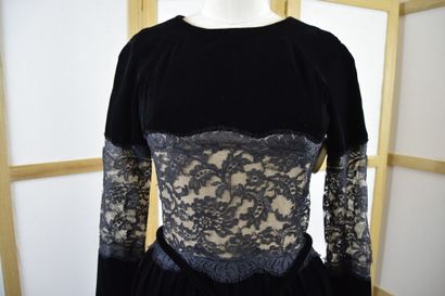 CHRISTIAN DIOR PARIS

Robe longue de soirée...