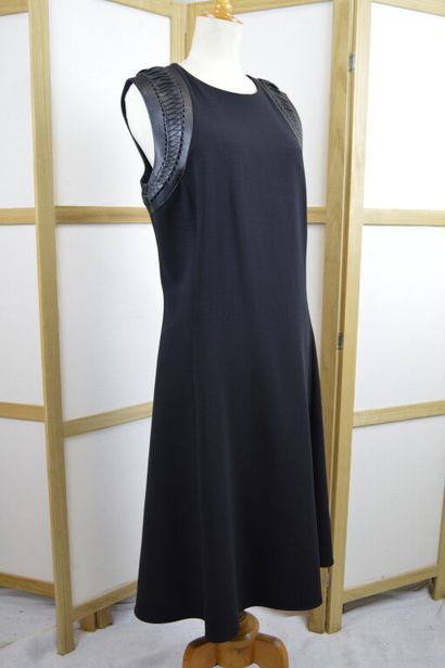 RALPH LAUREN 

Robe sans manches droite,...