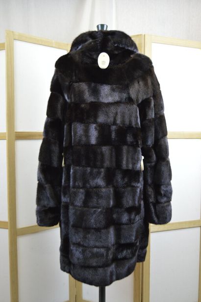 Manteau de fourrure en vison foncé réversible,...