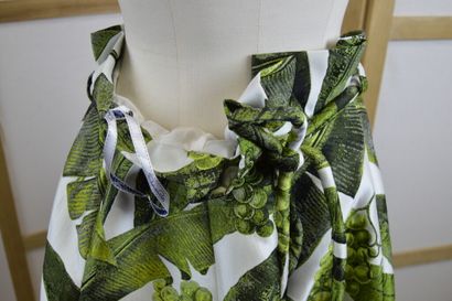 OSCAR DE LA RENTA

Jupe longue en tissu damassé...