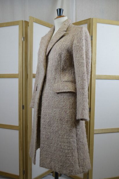 BURBERRY LONDON

Manteau en tweed rose, écru...