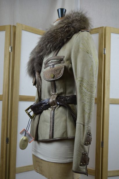 BALMAIN

Veste en peau lainé beige kaki,...