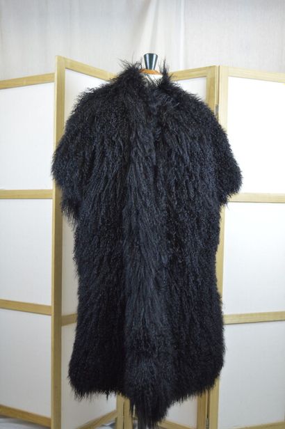 LANVIN

Manteau à manches courtes en agneau...