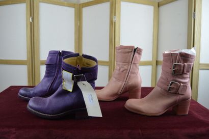 FREE LANCE

Lot de deux paires de bottines...