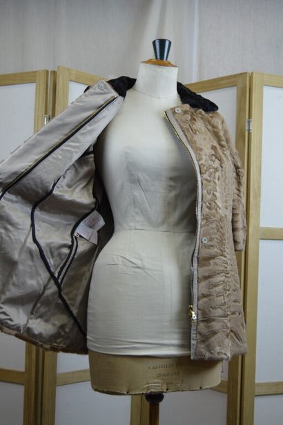 MARNI

Manteau court à manches courtes en...