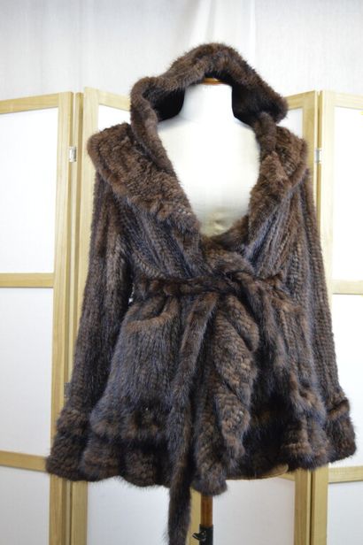 Manteau ¾ à capuche en vison tricoté chocolat,...