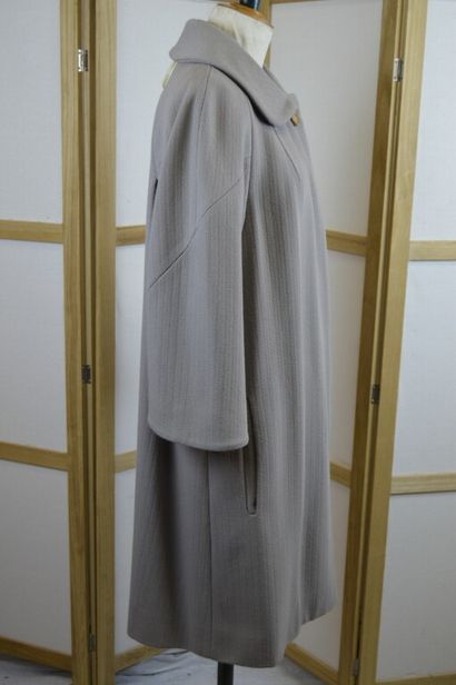 CHLOE

Manteau ¾ en tissu chevron taupe,...