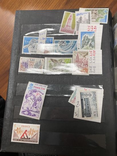 Très fort lot de timbres du monde entier...