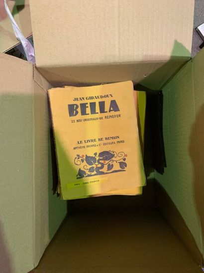 Ensemble d'environ 20 livres reliés 