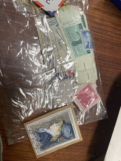 Très fort lot de timbres du monde entier...