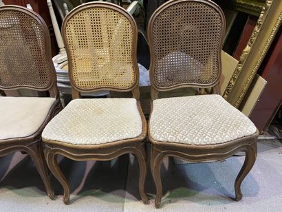 
/// NON VENU 



6 chaises cannées en bois...