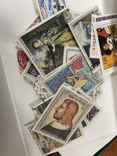 Très fort lot de timbres du monde entier...