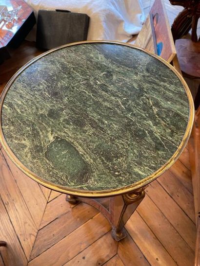 Guéridon sellette de style Louis XVI en bois...