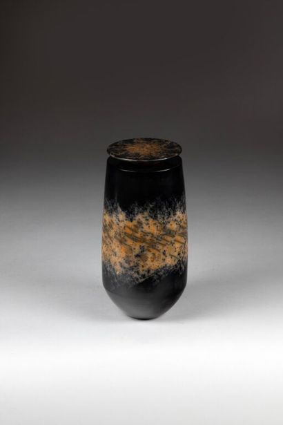 Philippe BURAUD (née en1954). 
Vase cylindrique...