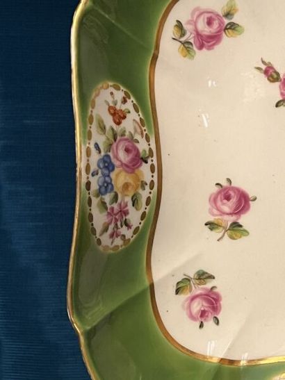 In the Sèvres style. 
Porcelain scalloped...