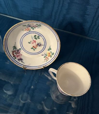 SÈVRES.
Porcelain conical-shaped litron cup...
