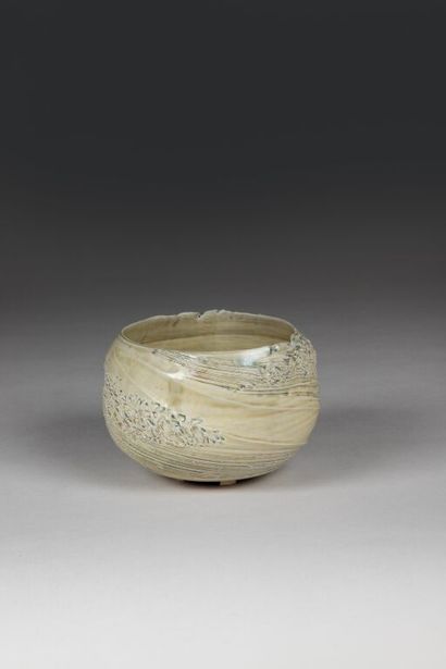 Tom CHARBIT (born 1977). 
Cream enameled...