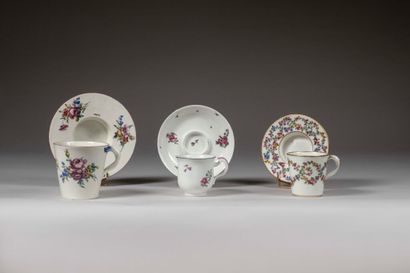 MENNECY. 
Trembleuse cup and saucer in soft...