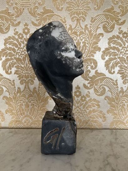 Christian MARTINON (20th century).
Porcelain...