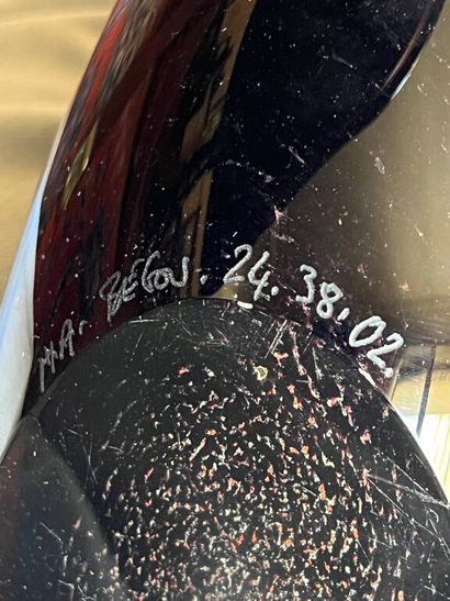 Alain & Marisa BEGOU (nés en 1945 et 1948).
Vase...