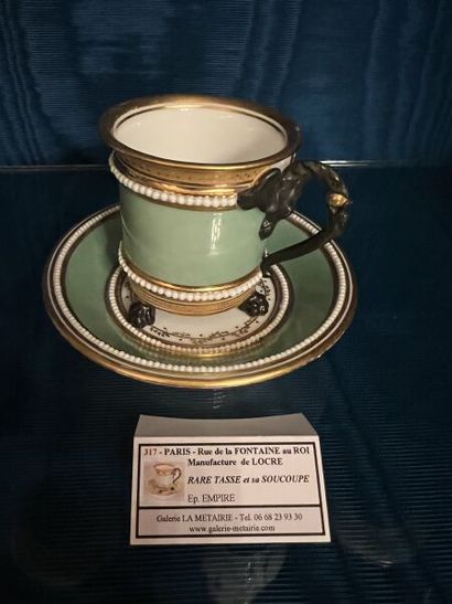 PARIS (Manufacture de Locré). 
Porcelain...