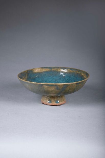 Marie SAINT-BRIS BOUYER (née en 1958). 
Coupe...