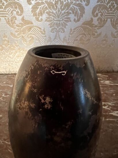 Chris GULLON (born 1959). 
Polished and smoked...