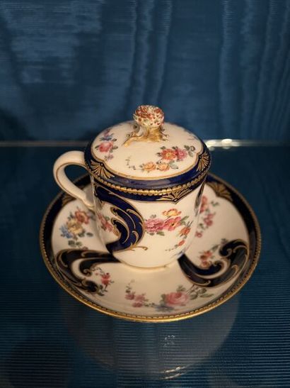 SÈVRES.
Porcelain covered mug and saucer...