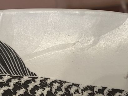 Simone PERROTTE (born 1977).
Ceramic dish...