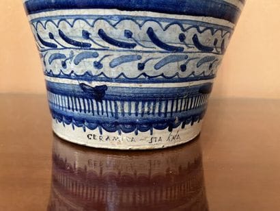 SPAIN (Talavera). 
Earthenware baluster vase...