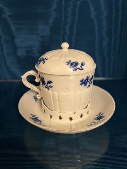 CHANTILLY. 
Porcelain 