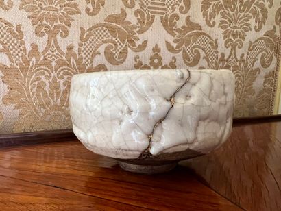 JAPAN, MINO (CHINO) kilns. 
Circular stoneware...