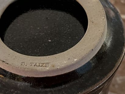 Daniel de MONTMOLLIN (born 1921) - TAIZÉ.
Stoneware...