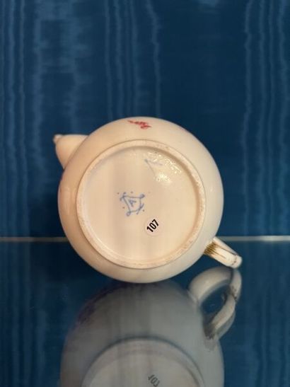 VINCENNES. 
Porcelain coffee set with cherubs...