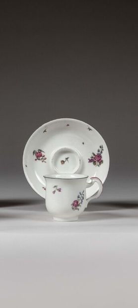 VINCENNES. 
Trembleuse cup and saucer in...