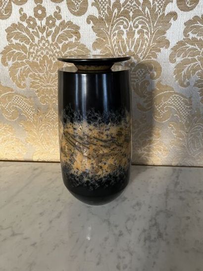 Philippe BURAUD (née en1954). 
Vase cylindrique...