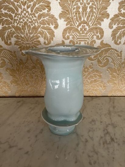 Takeshi YASUDA (né en 1943).
Vase à col évasé...