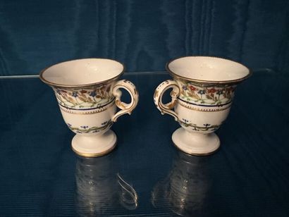 SÈVRES. 
Pair of porcelain ice cups with...