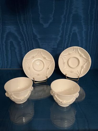 SAINT-CLOUD. 
Pair of sorbets and their saucers...