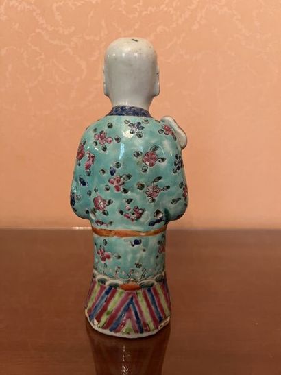 CHINA.
Ho-ho servant statuette in enameled...