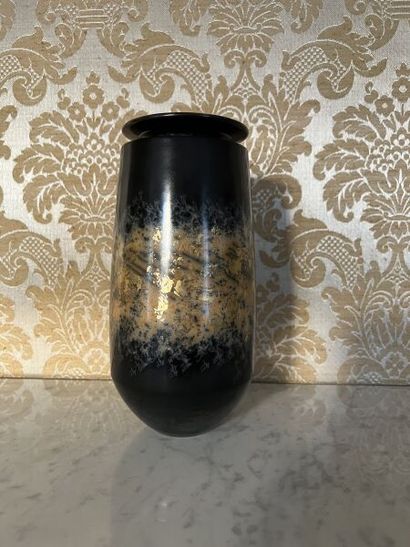 Philippe BURAUD (née en1954). 
Vase cylindrique...