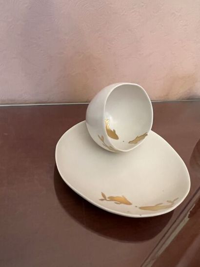 Simone PERROTTE (born 1977).
Set comprising...