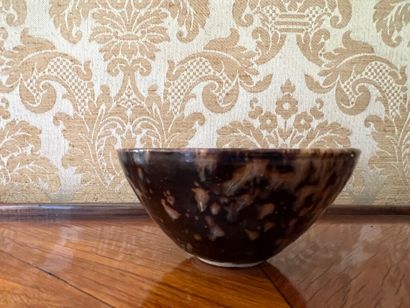 JAPAN, SETO kilns. 
Stoneware tea bowl -...
